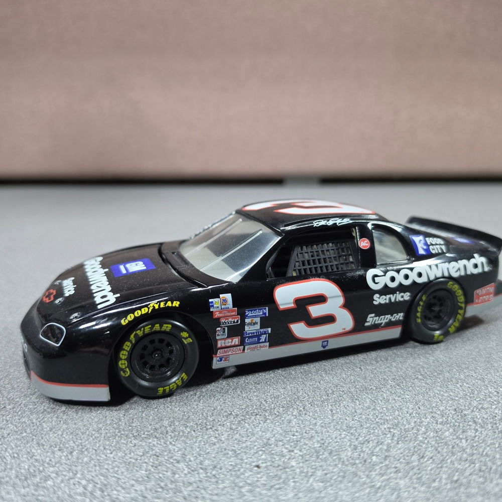 Revell Dale Earnhardt #3 GM Goodwrench Chevy 1:24 Diecast Black Excellent 1991